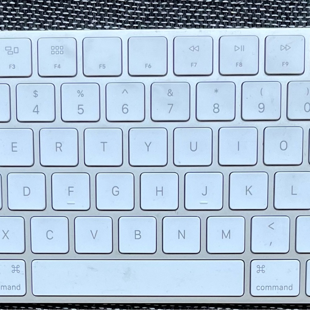 Wireless White Keyboard